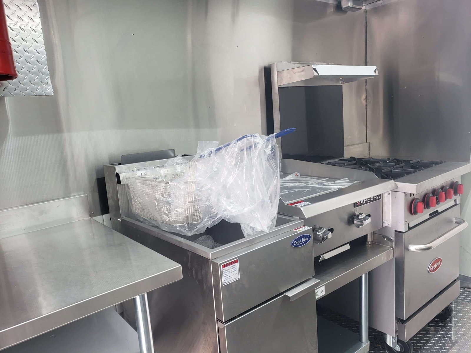 16ft equipped sandwich trailer 16ft equipped sandwich trailer